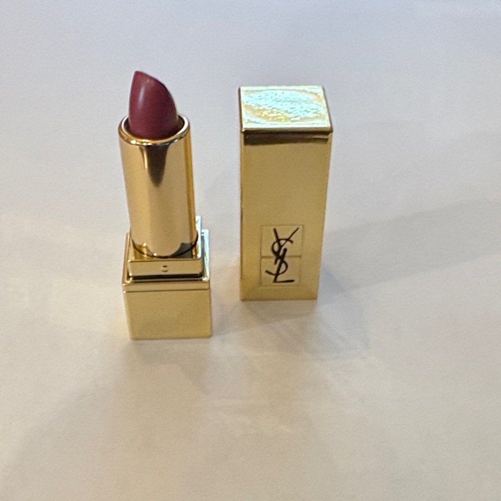 Yves Saint Laurent Lipstick - Elegant Deep Pink